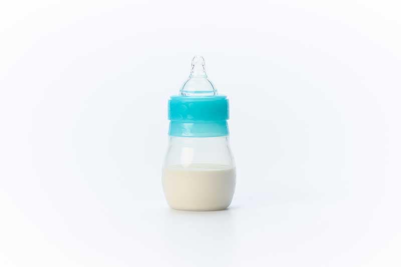 4 ounce bottle of breastmilk or formula