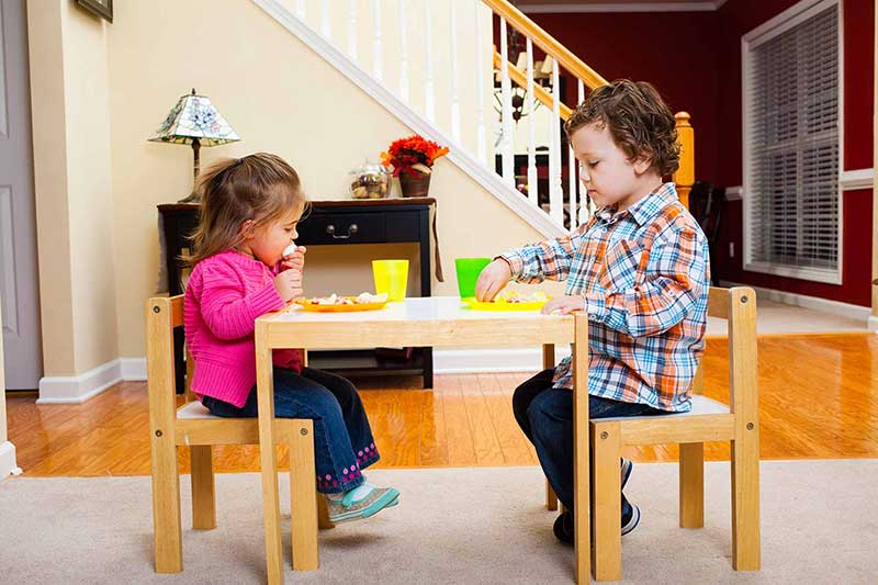 5 Ways To Encourage Healthier Toddler Snacking | Strong4Life
