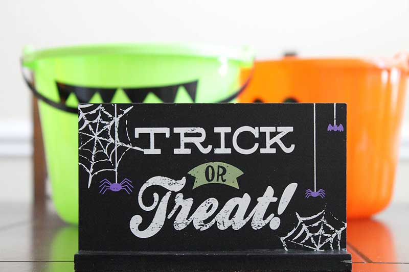 trick or treat decoration