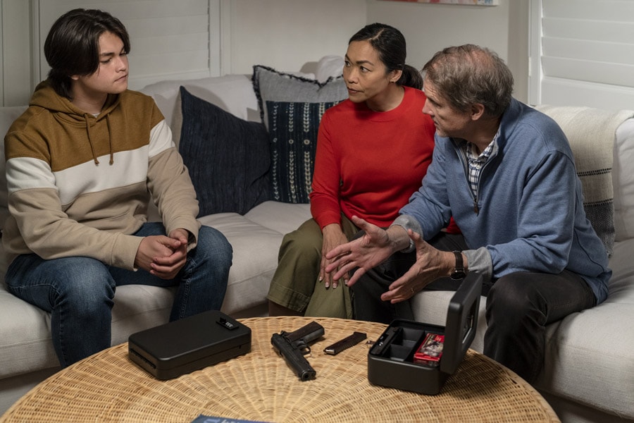 parents talking to teen about gun safety