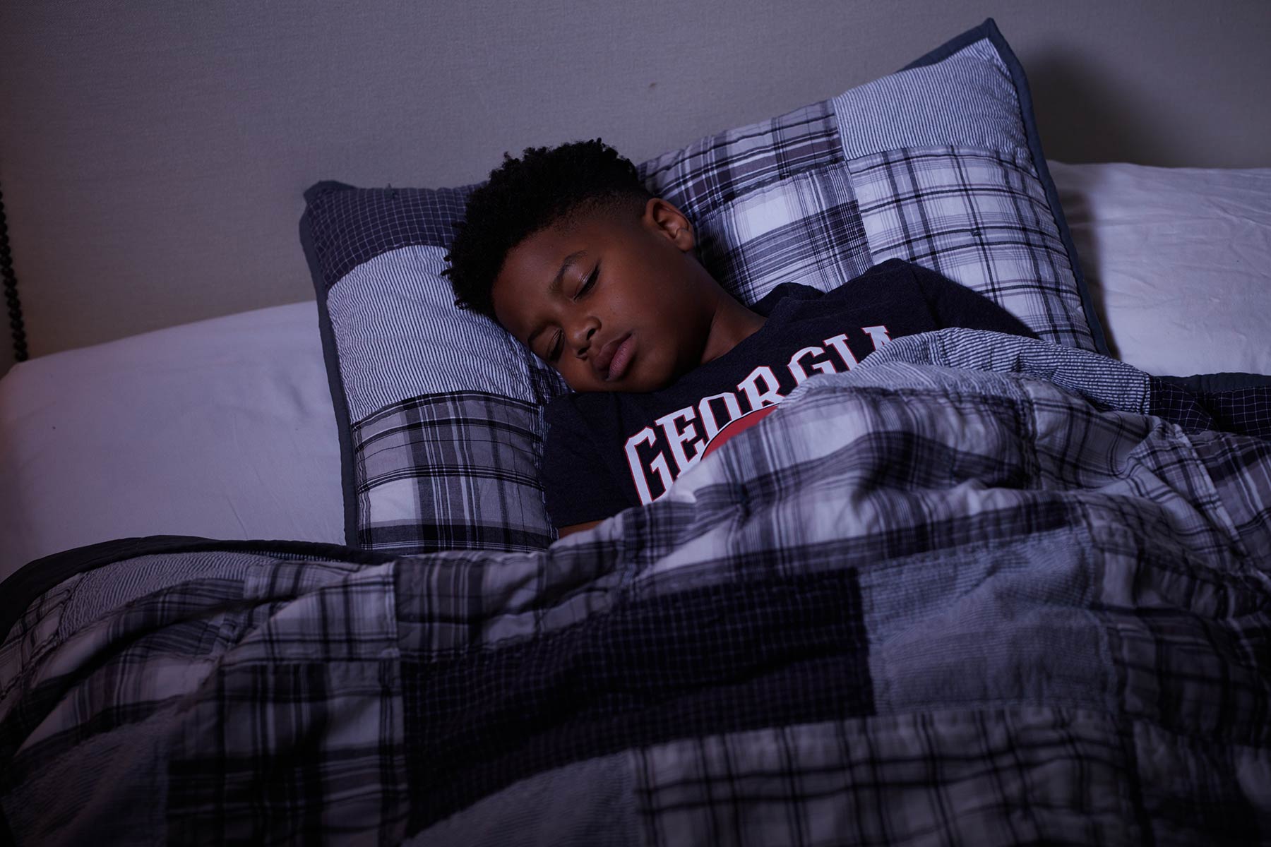 7 Tips to Help Your Kids Sleep Better | Strong4Life